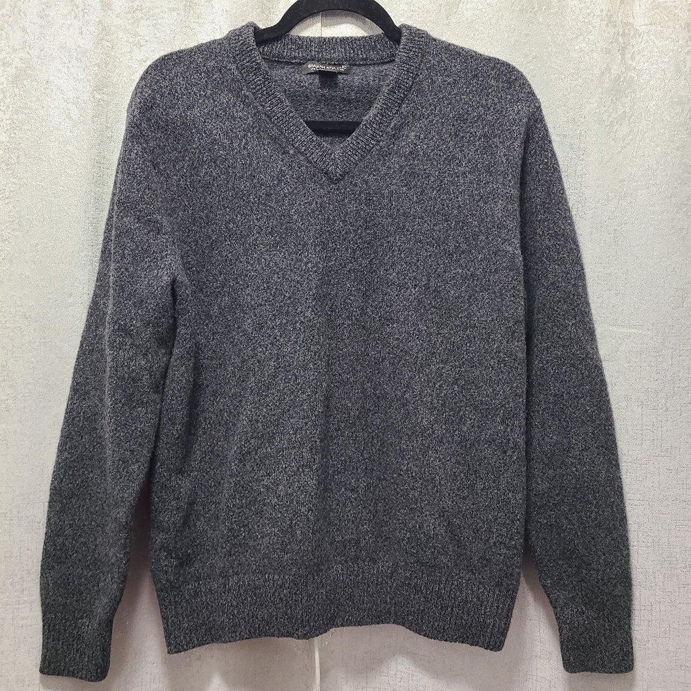 Banana Republic Extra Fine‎ Merino Wool Charcoal V-Neck Sweater L